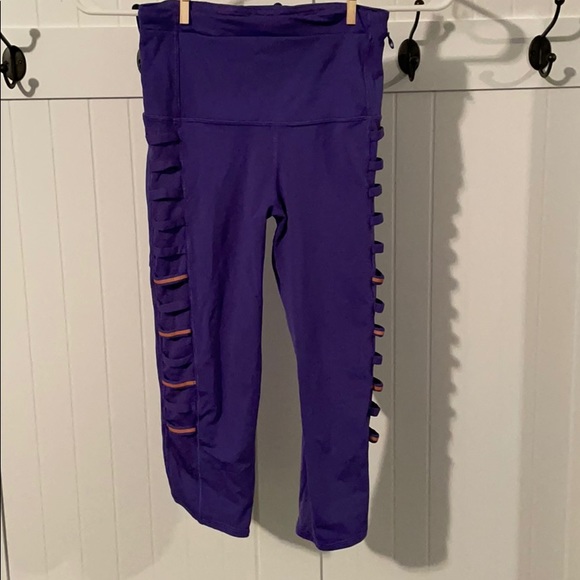Lululemon 2 Crop Leggings Mesh Purple Yoga Pants - Picture 2 of 12
